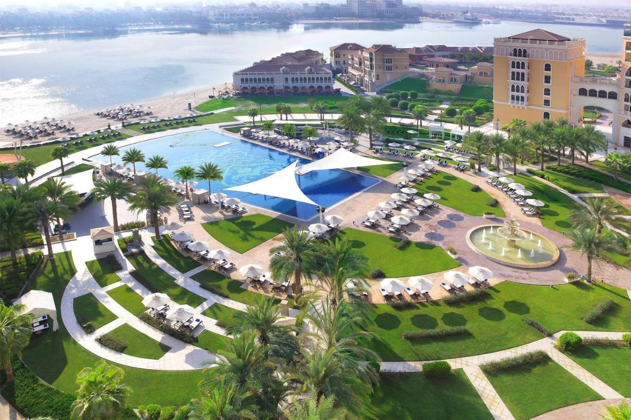 The Ritz-Carlton Abu Dhabi, Grand Canal Экстерьер фото